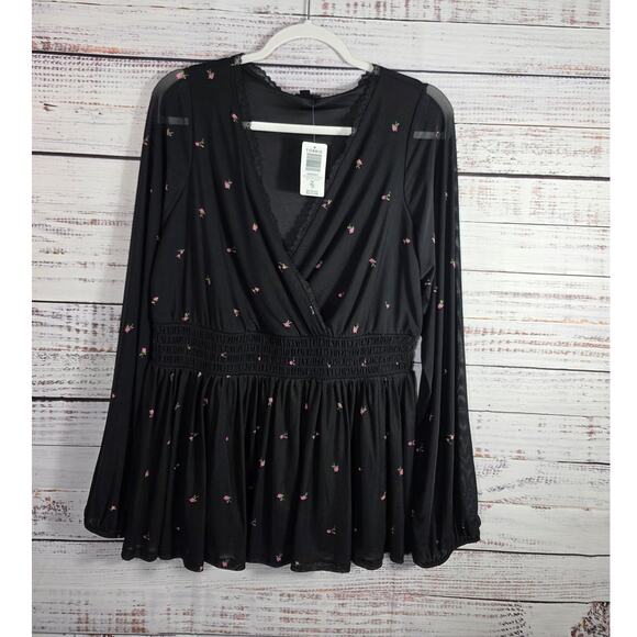 Torrid Plus Size Floral Peplum Surplice Blouse Long sleeve Balck NWT - Picture 1 of 5